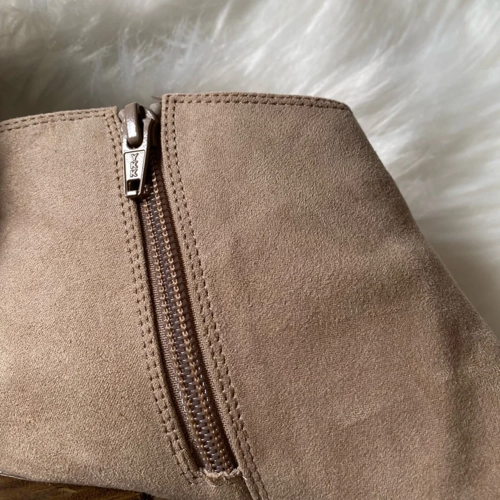 Vegan Suede Creamy Tan 3” Block Heel Booties Sz 6